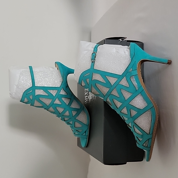 Vince Camuto Prisintha Sandals Size 10 - Picture 10 of 14